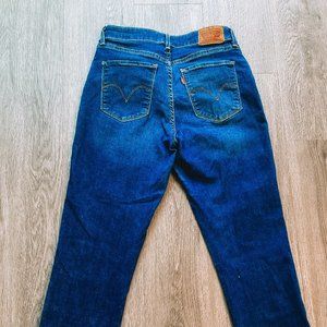 LEVIS Classic Mid Rise Skinny Jean